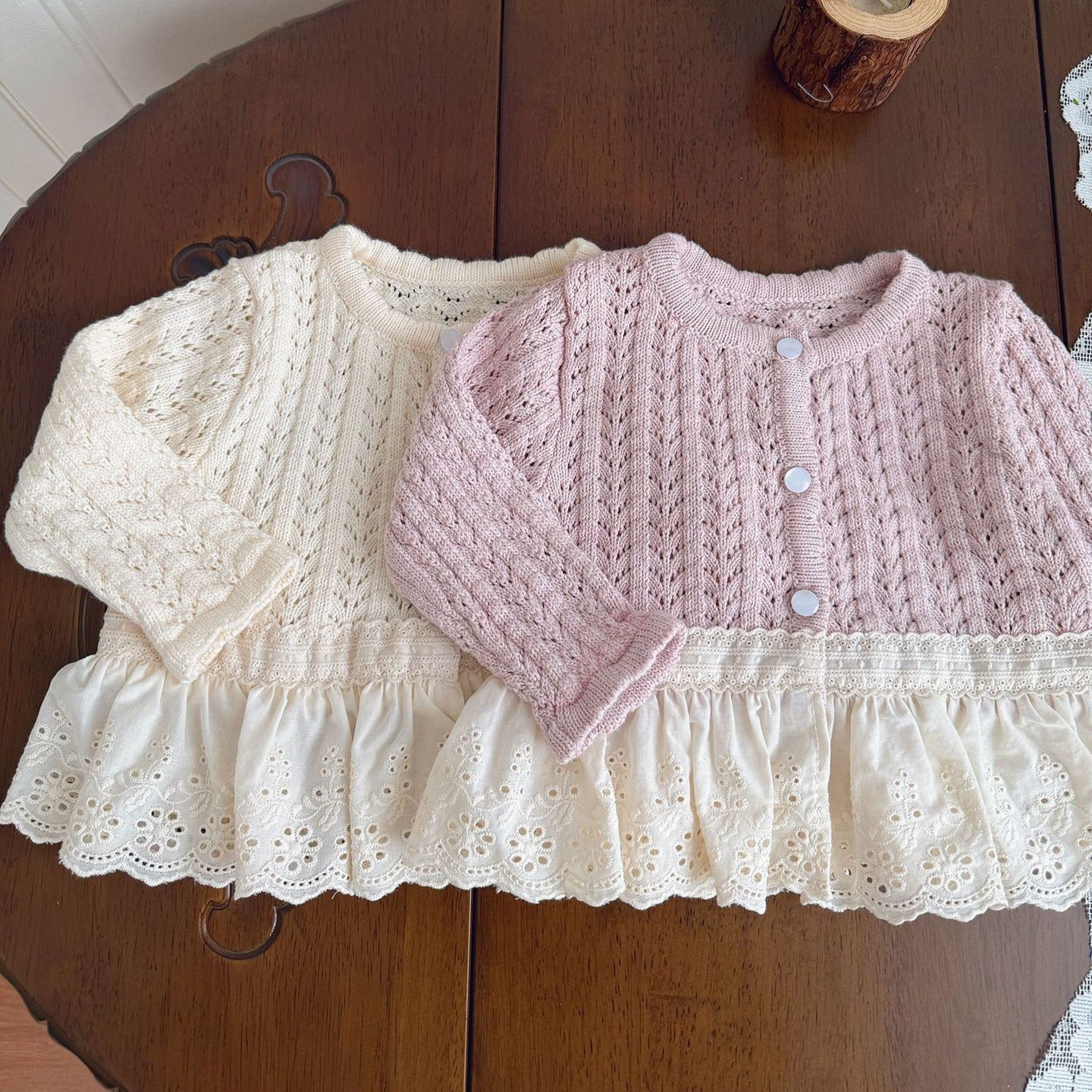 Cardigan tricoté pour bébés filles
