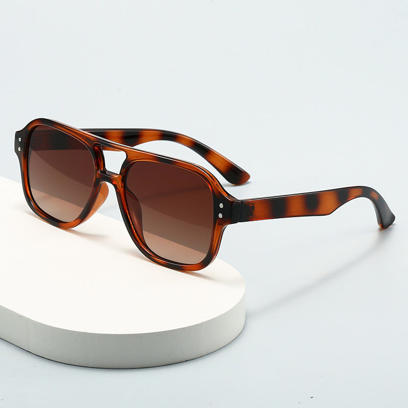 Lunettes de soleil pour femmes de style punk