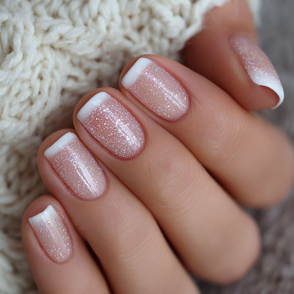 Stickers 24 Pièces de Short Square Acrylic Nail avec bords blancs