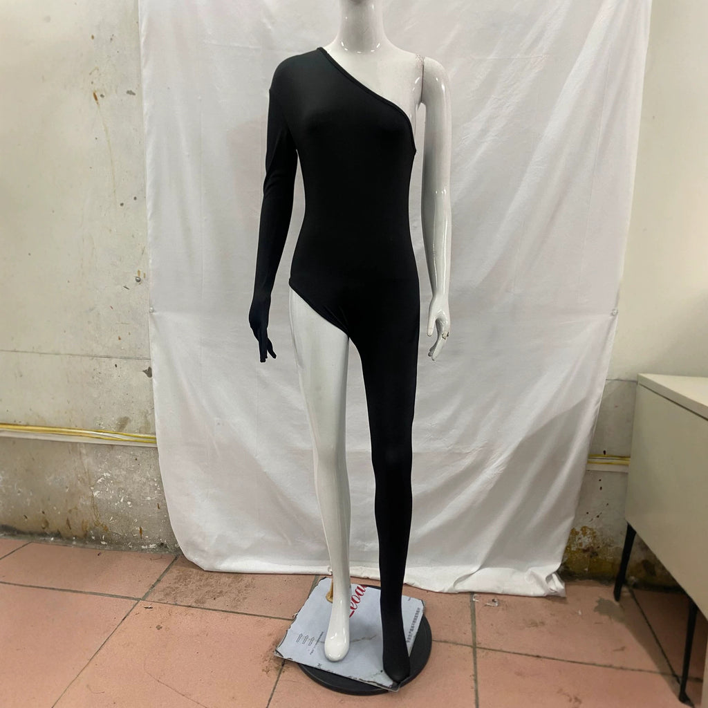 Combinaison de saut à une épaule avec un design de saut à jambes minces