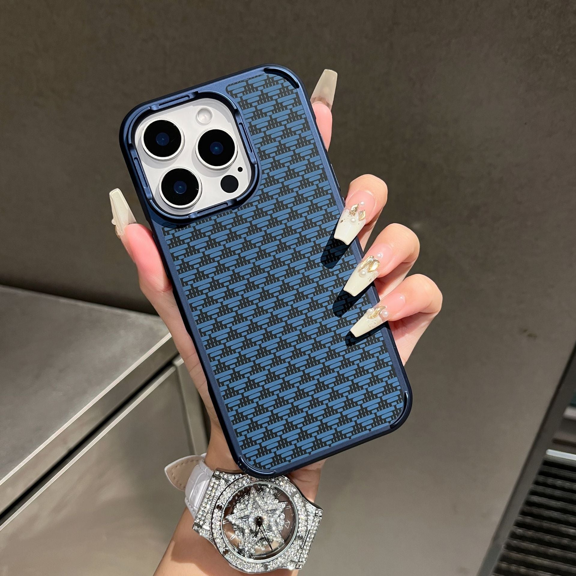 Coque d'aspiration magnétique en fibre de carbone avec une sensation Matte et Anti Drop