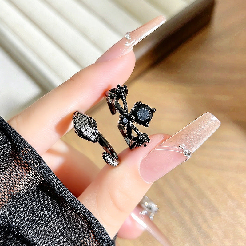 Femmes Sweet Cool Style Black Snake Shaped Zircon Open Ring