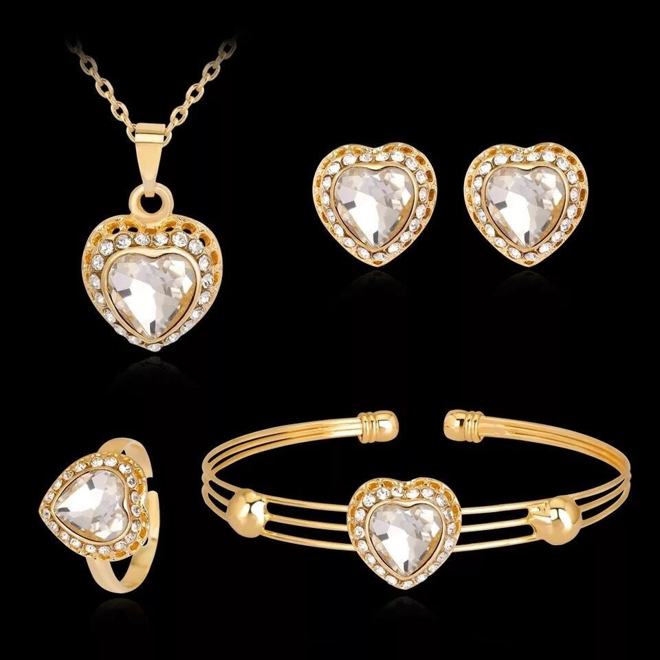 Jeu de bijoux Peach coeur Strass Boucles d'oreilles Collier d'amour Ensemble de bijoux de mariée