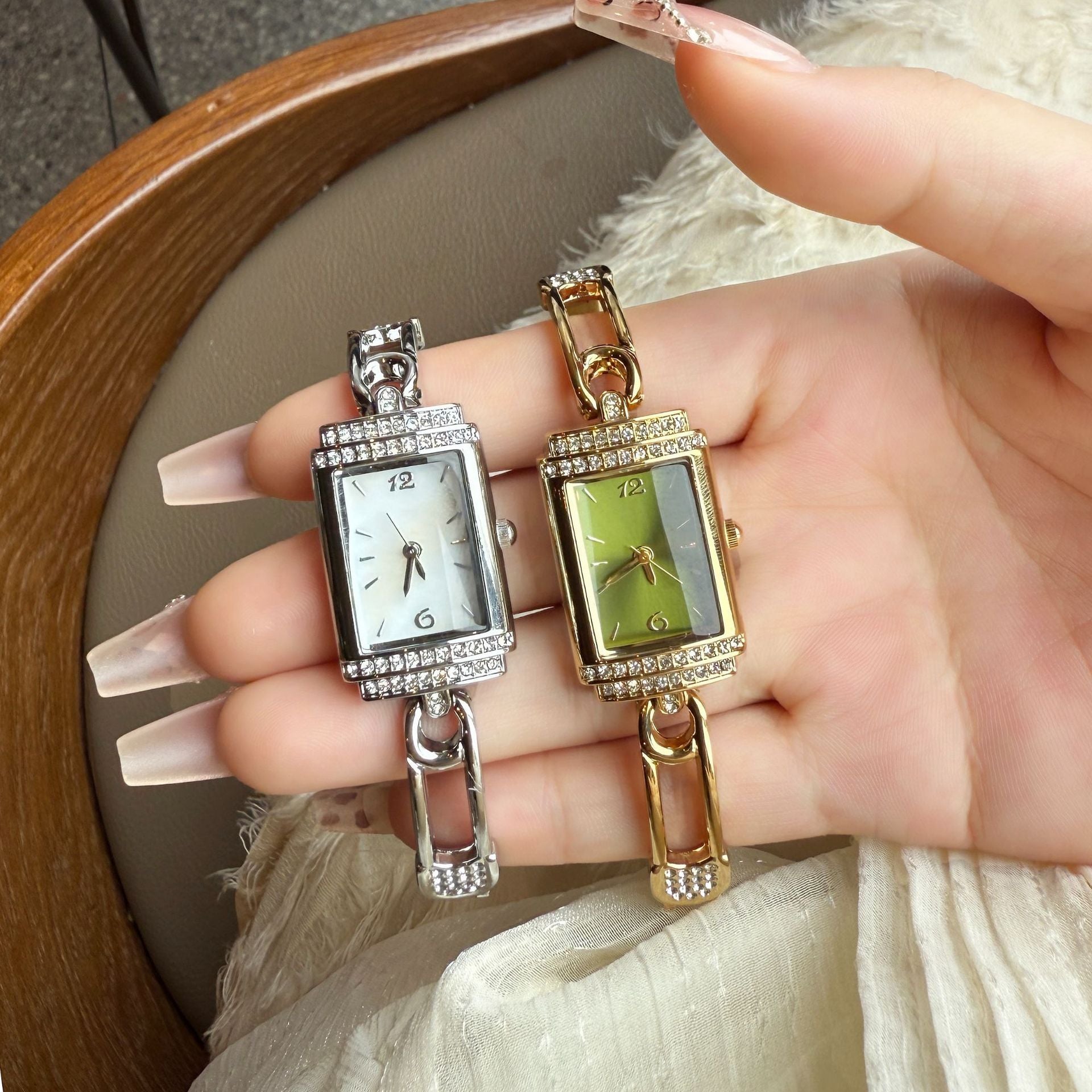Montres Femmes Light Luxury Square High Sense