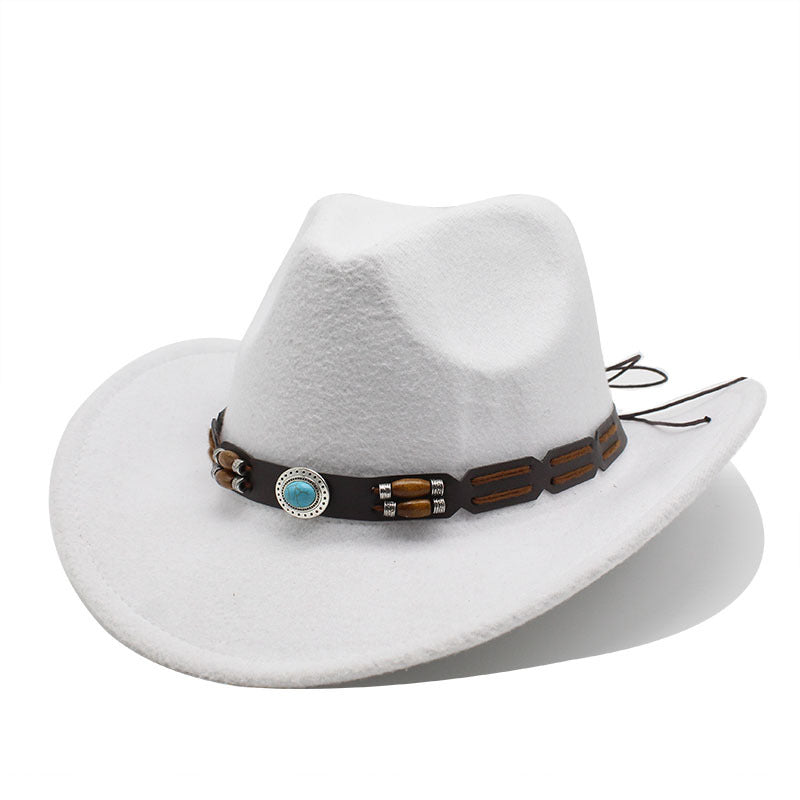 Chapeau Woolen, ceinture turquoise, denim occidental