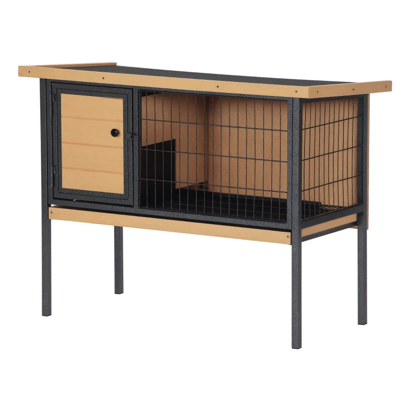 Small animal habitat with metal frame