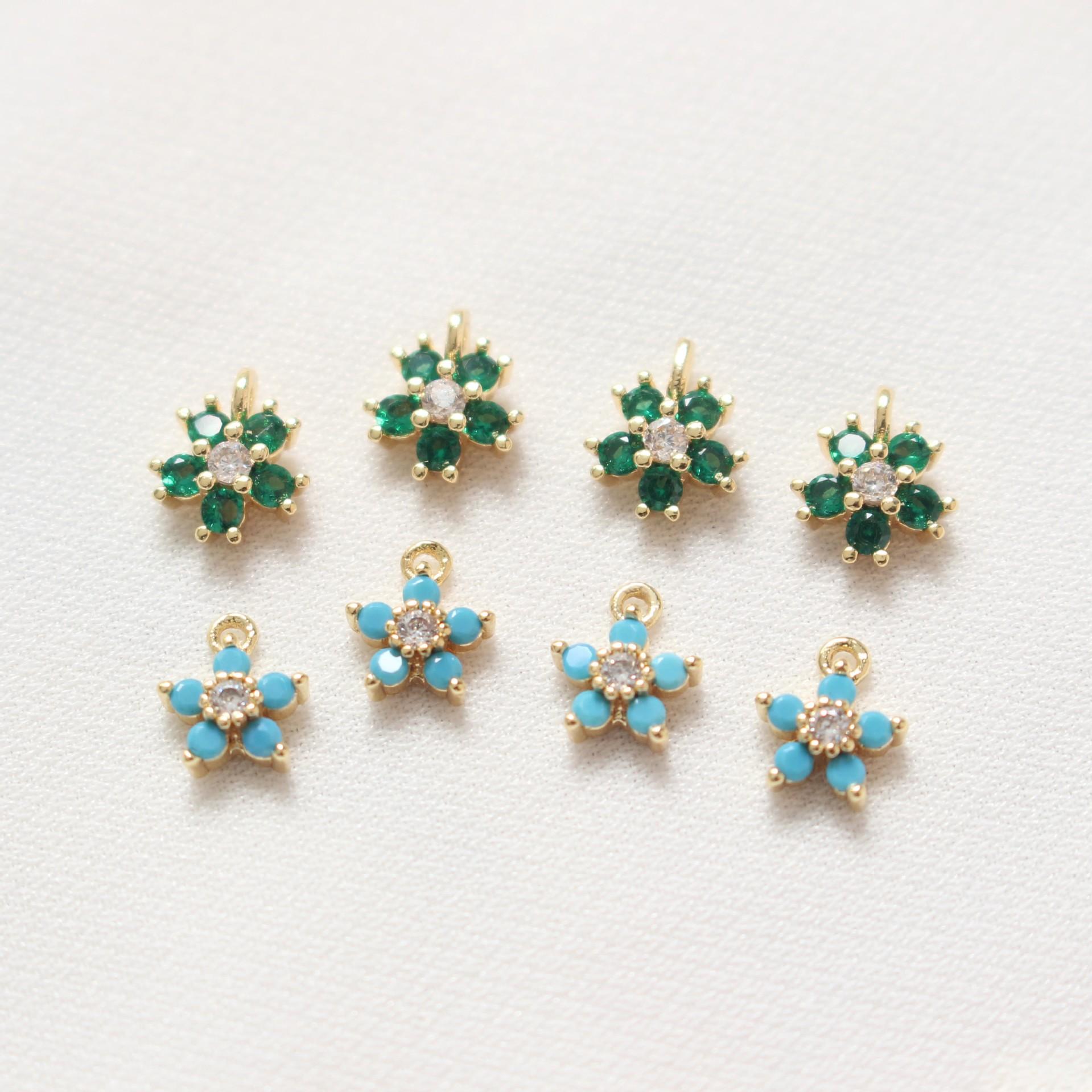 Pendentif à fleurs cinq-pieds avec incrustations de Zircon