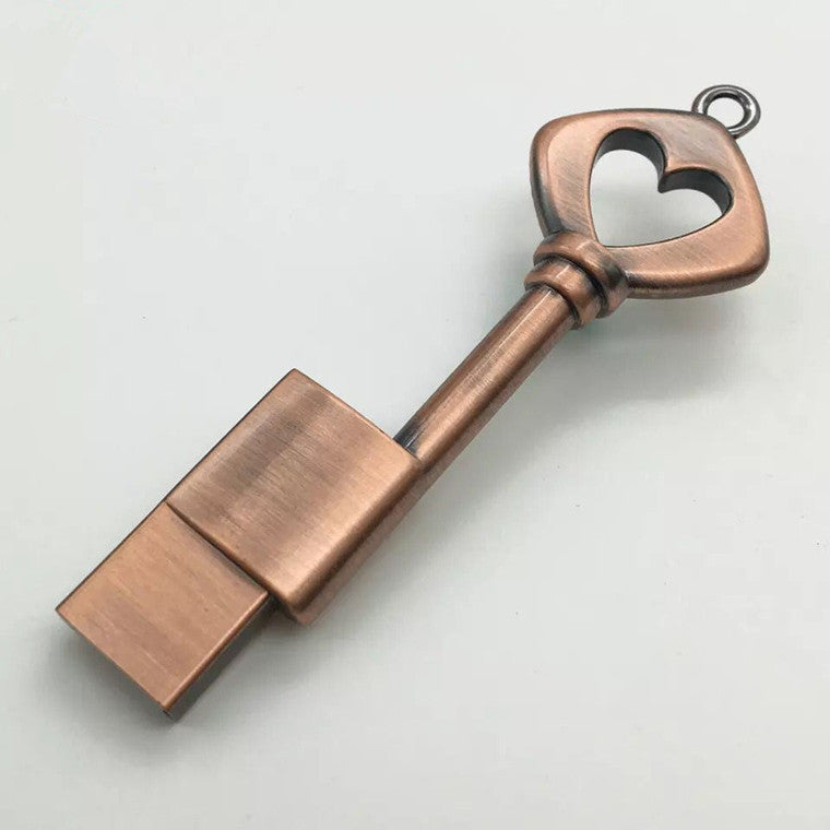 Cœur en forme de Bronze Key Storage U Disque Pendentif U Disque