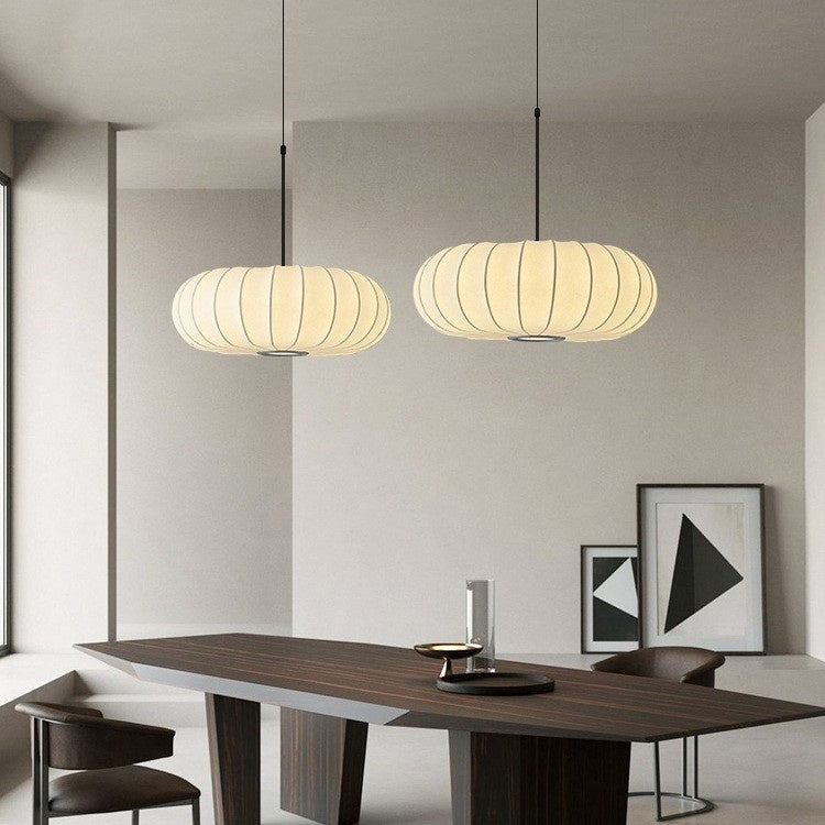 Lampe artistiqueLumière pendentif en soie et citrouille dans le style japonais Wabi-Sabi