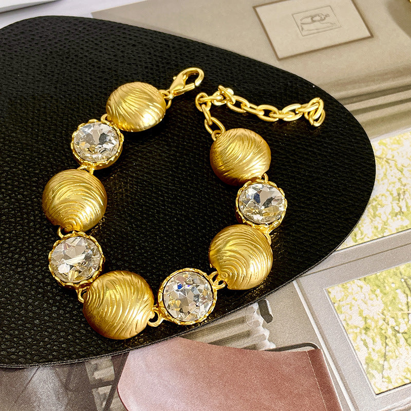 Collier d'or élégant et léger pour femme Chaîne de clavicule d'antique moyen