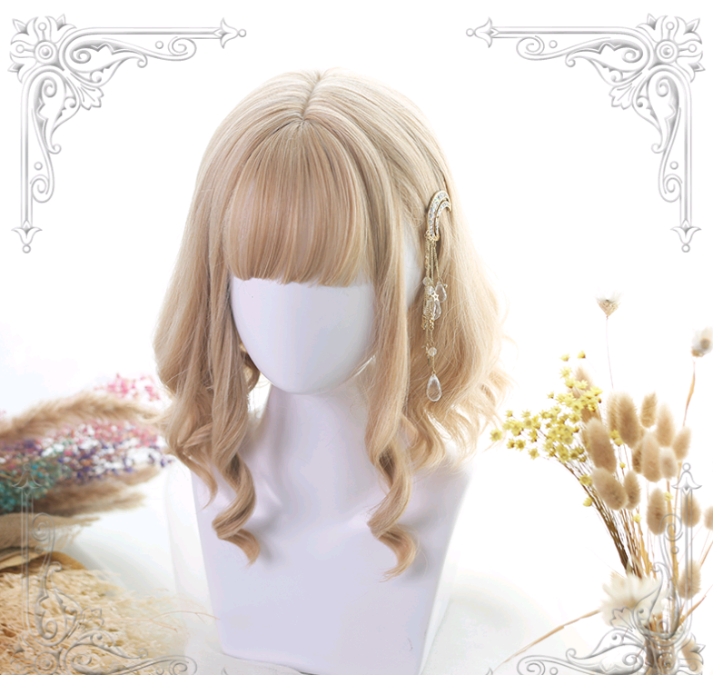 Lolita perruque cheveux courts Rouleau romain Lolita perruque cheveux bouclés