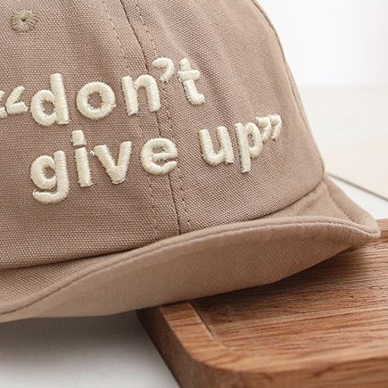 Broderie simple en couleur unie Lettre tridimensionnelle Soft Brimmed Baseball Cap pour enfant