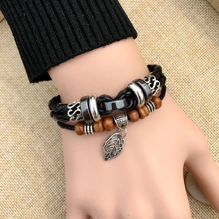 Bracelet en cuir tressé croisé