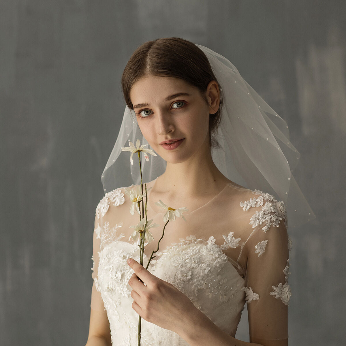 Rétro femme mariée courte coiffure mariée