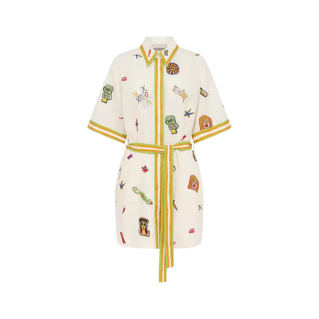 Robe à manches courtes à tailler en dentelle lisse