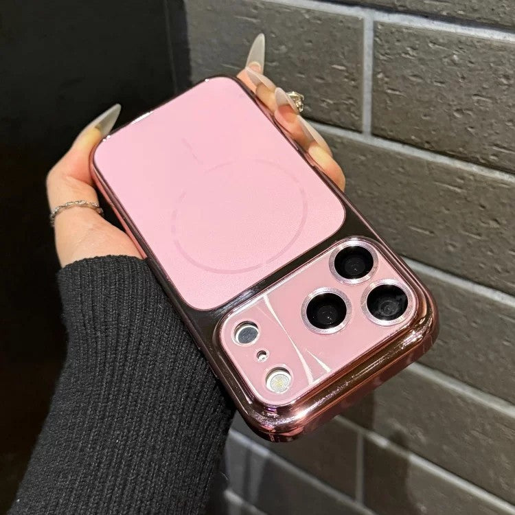 Cas téléphonique avec un protège-objectif intégré