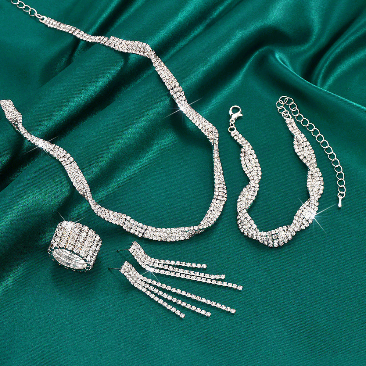 Design créatif personnalisé Collier tressé en strass argenté