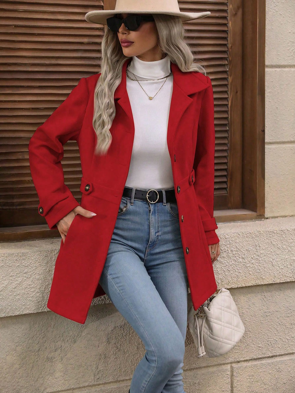Manteau de laine mi-longueur