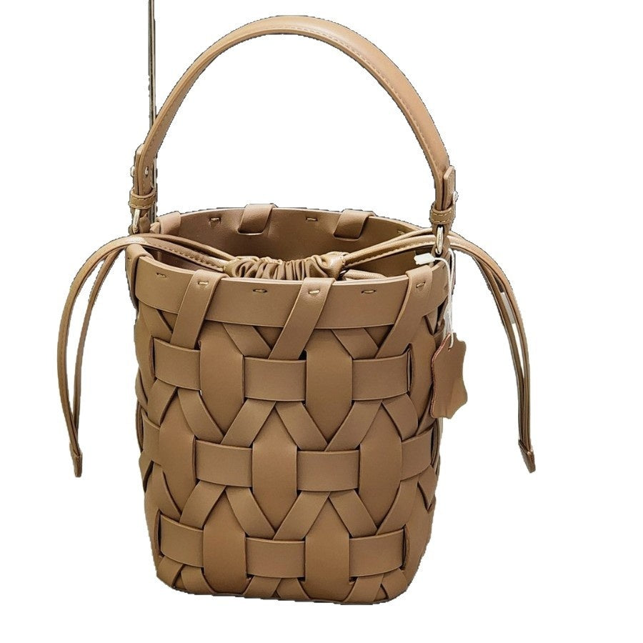 Un sac croisé polyvalent et occasionnel