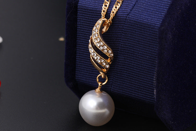 Ensemble de colliers perlés