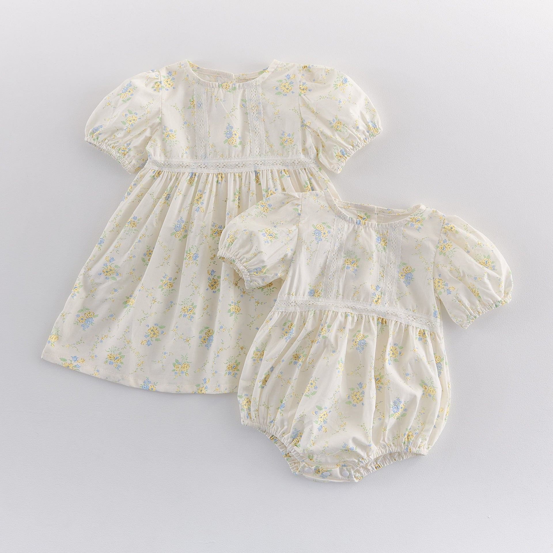 Été style coréen bébé fille Romper avec une impression florale