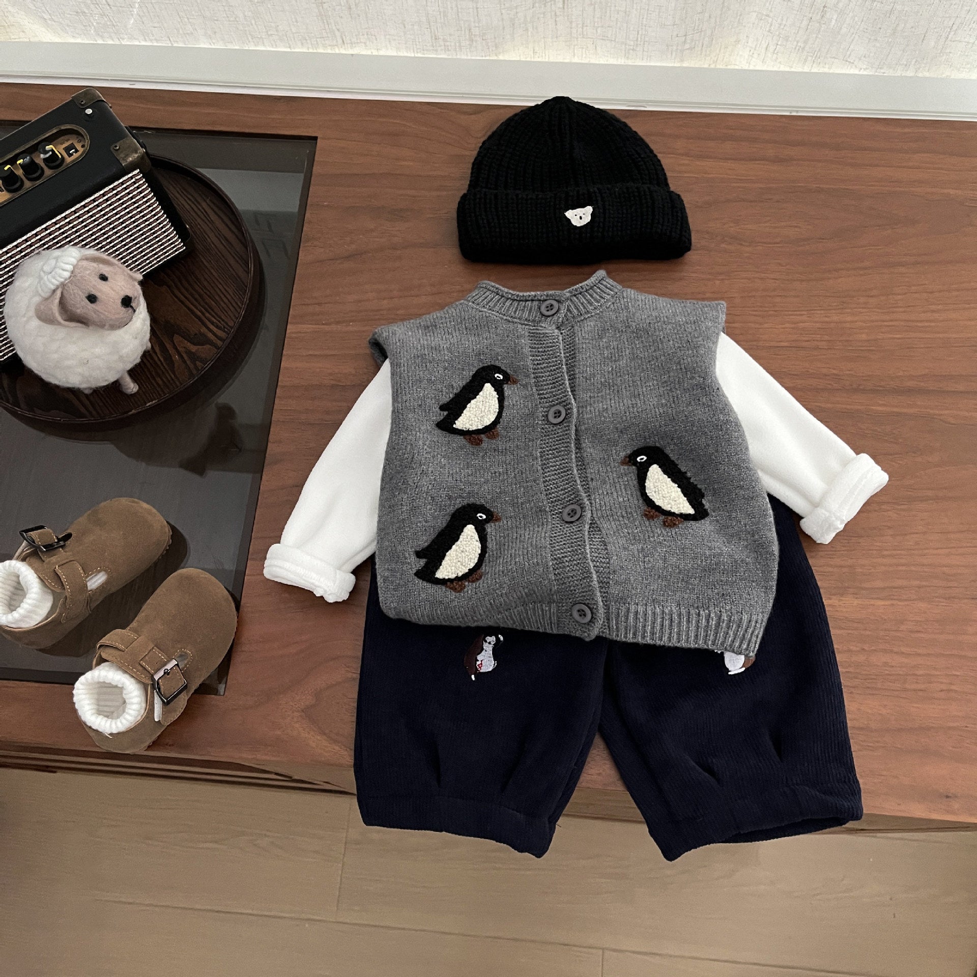 Top brodé en tricot épais pour jeunes enfants