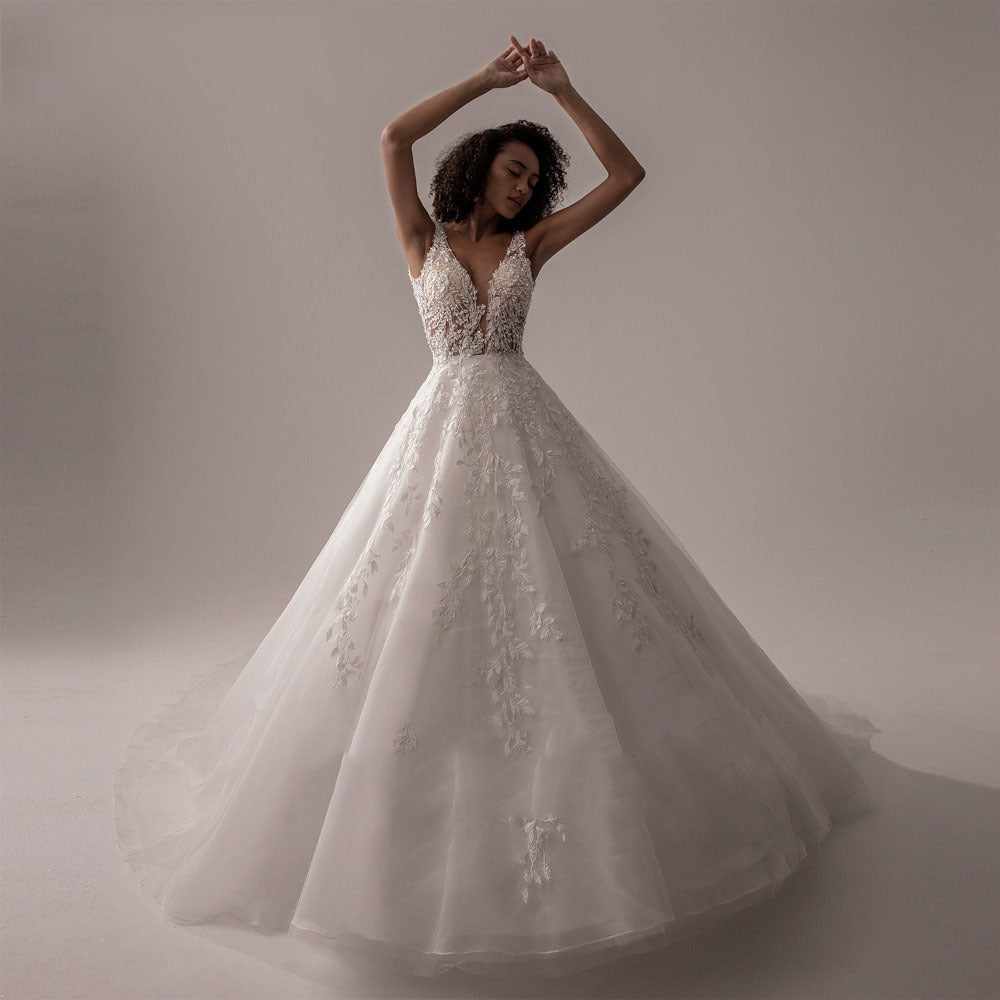 Robe de mariée principale mince coupe de queue de voyage