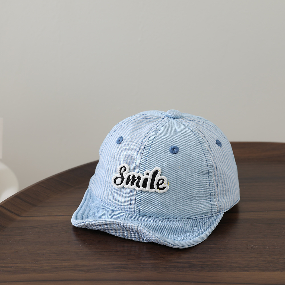 Bandes de patchwork Lavées Beanie bébé denim avec lettre Patch Soft Brim Casquette de baseball pour Ou