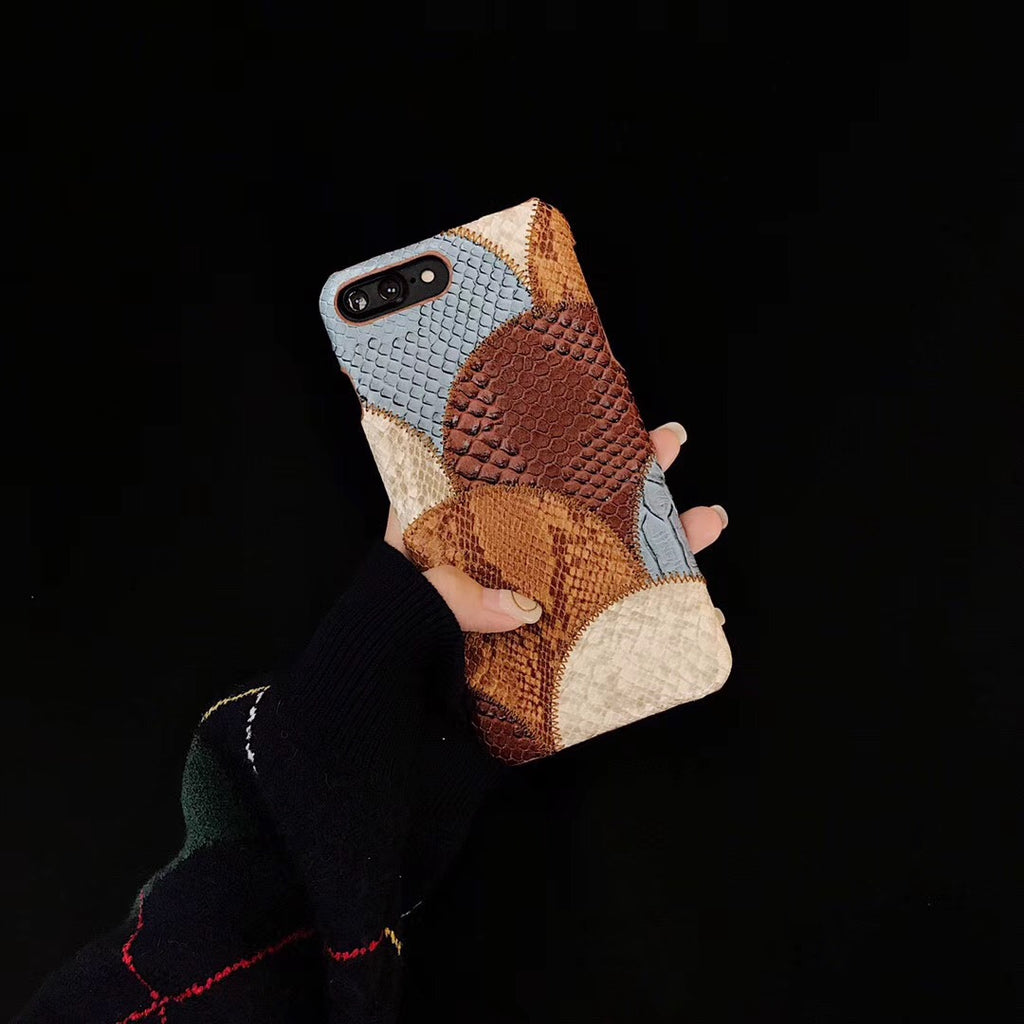 Boîtier de téléphone en couleur brodée