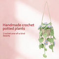 Crochet à la main suspendu ornement en pot avec trailing clair pourpre Blossoms et lea vert