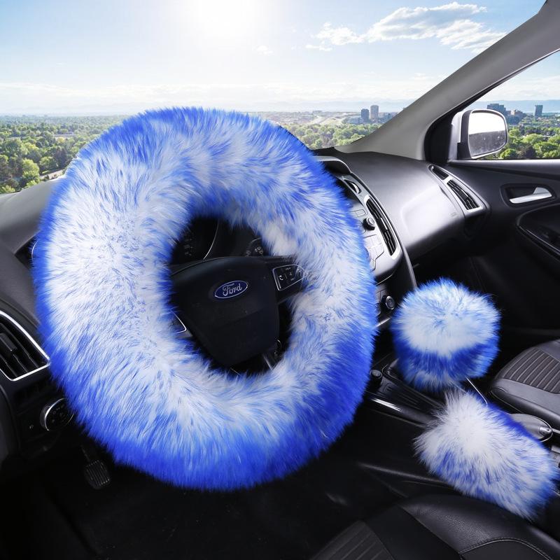 Couverture de volant de voiture en peluche colorée