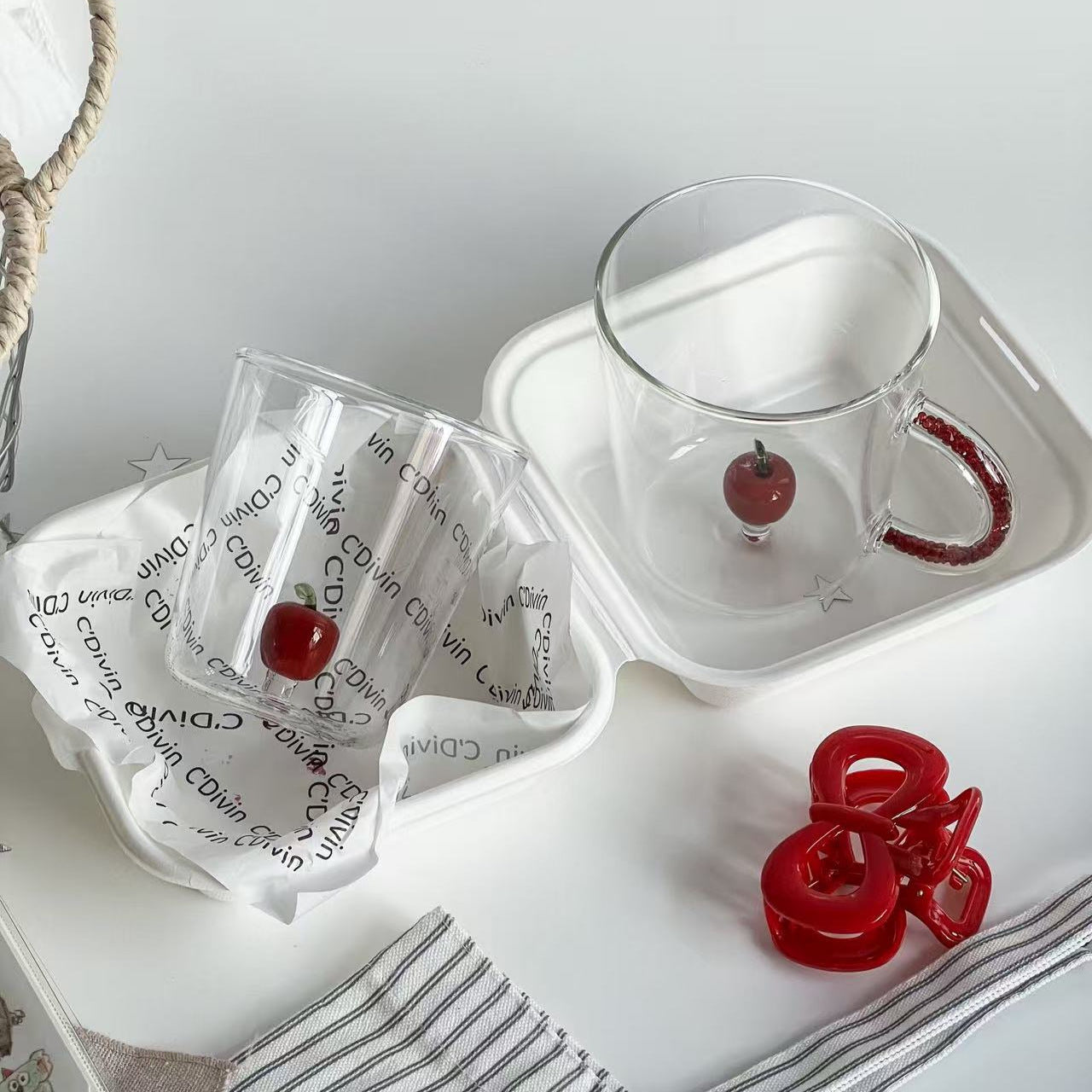 Coupe en verre à haute brosilicate avec poignée