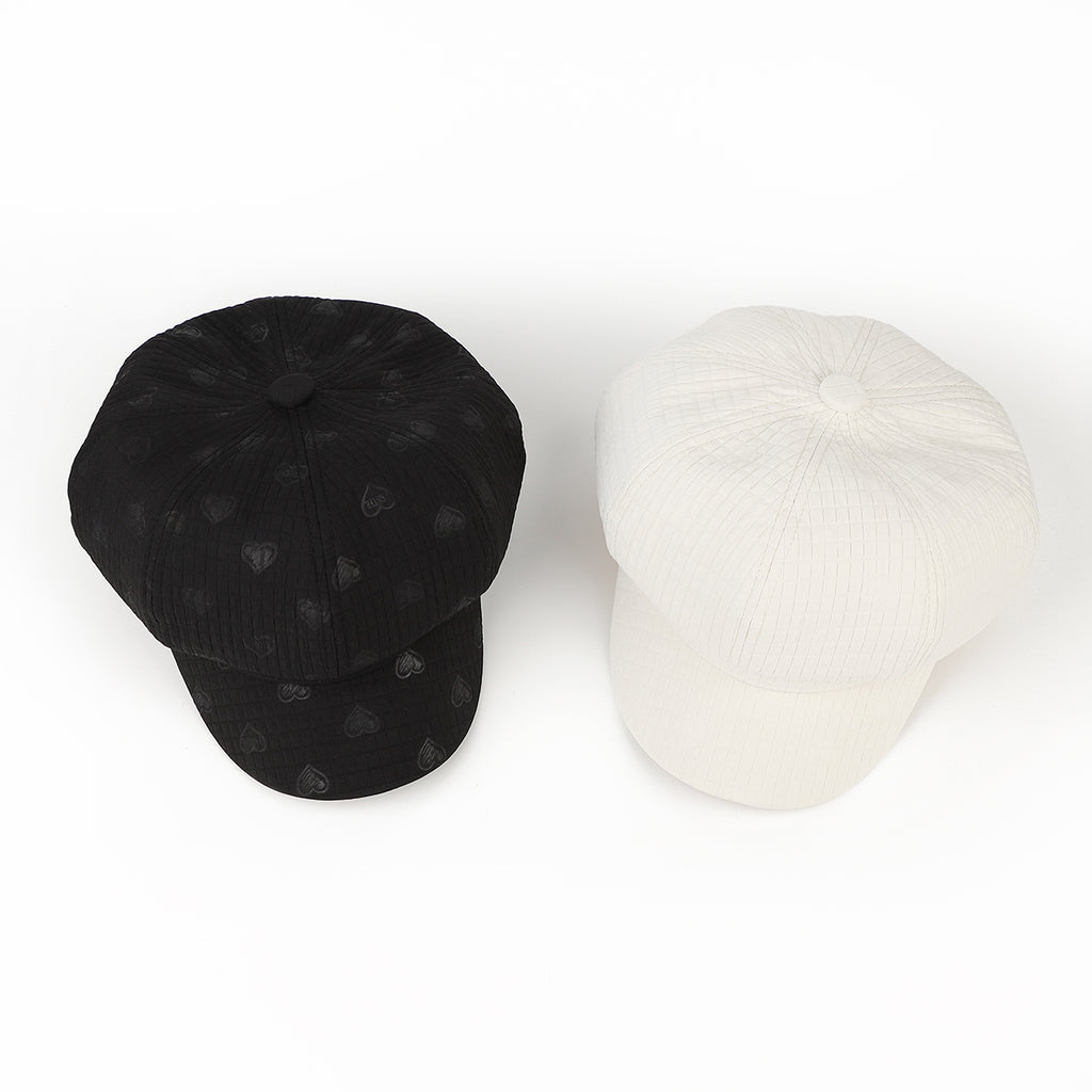 Version coréenne Soft Texture Texturé Chapeau octogonal en forme de cœur avec petit motif