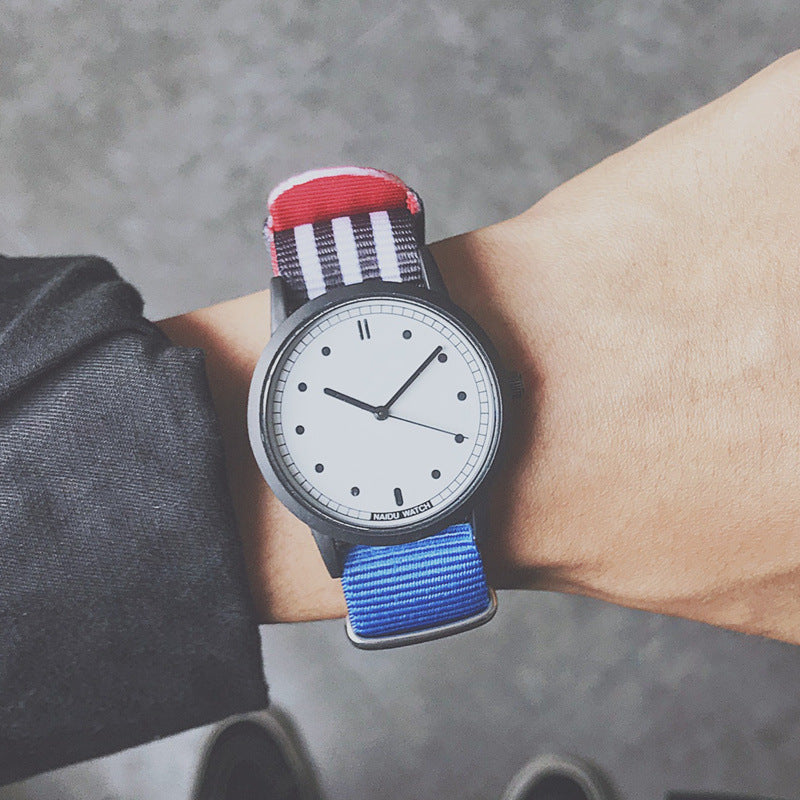 Hommes et femmes montres de couple pour le commerce international