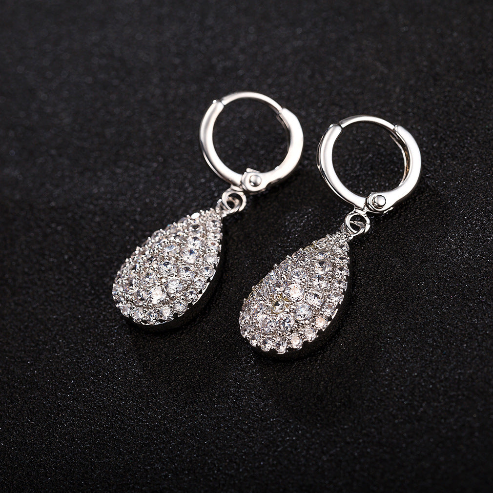 Collier en forme de goutte