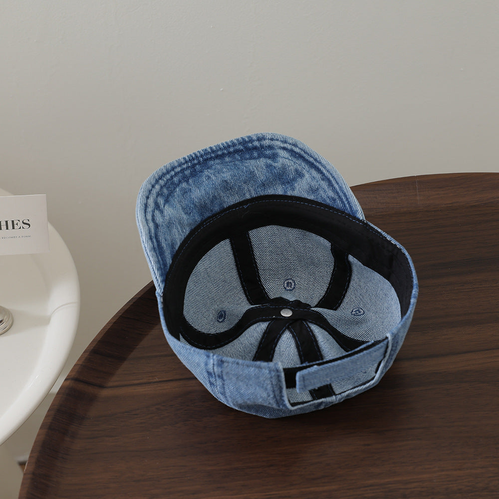 Chapeau de canard denim lavé à l'eau pour nourrissons avec cheval rouge brodé trois dimensions mignon A