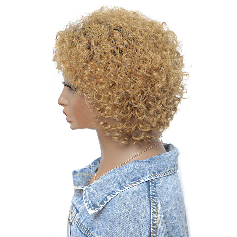 Petite coiffure bouclée
