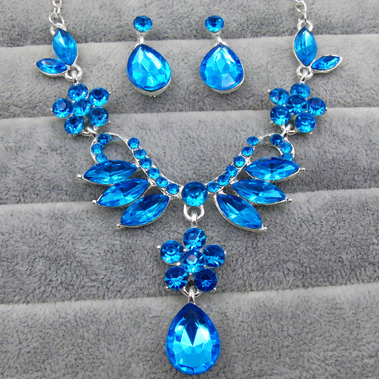 L'Europe et les États-Unis commerce explosion mariée alliage collier boucles d'oreilles en diamant