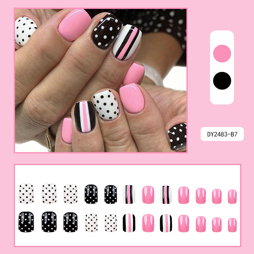 Stickers 24 Pièces de Nail Acrylique Rose Court Carré avec points noirs et rayés