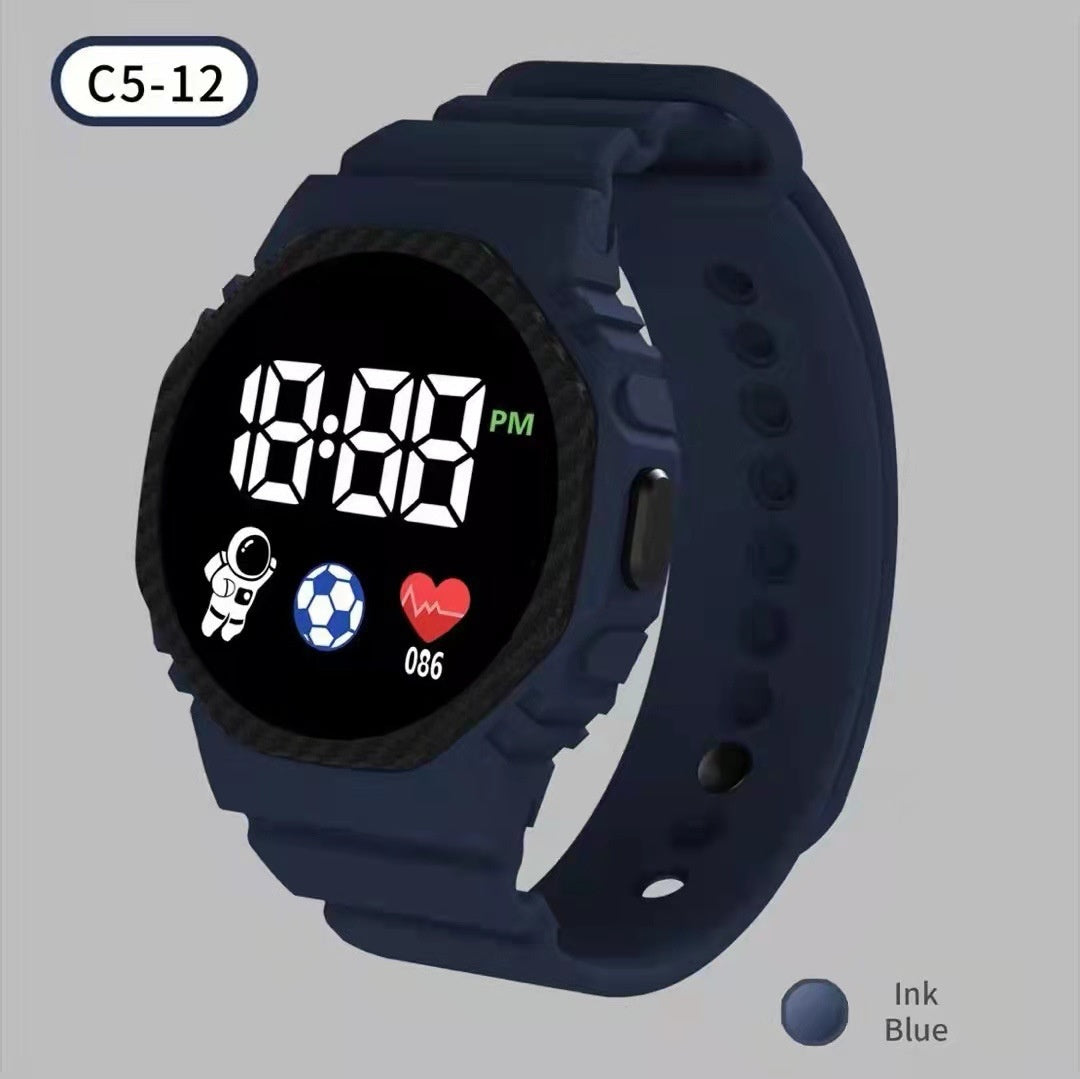 Montre électronique carrée Étudiante