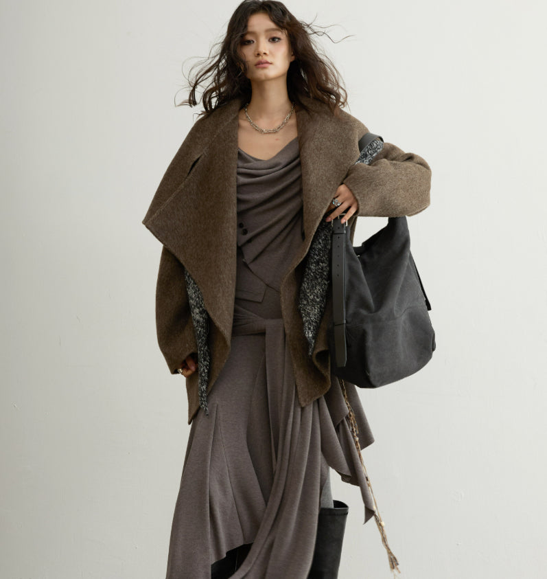 Style nomade Ebony Brown Manteau de laine à double face fabriqué à la main
