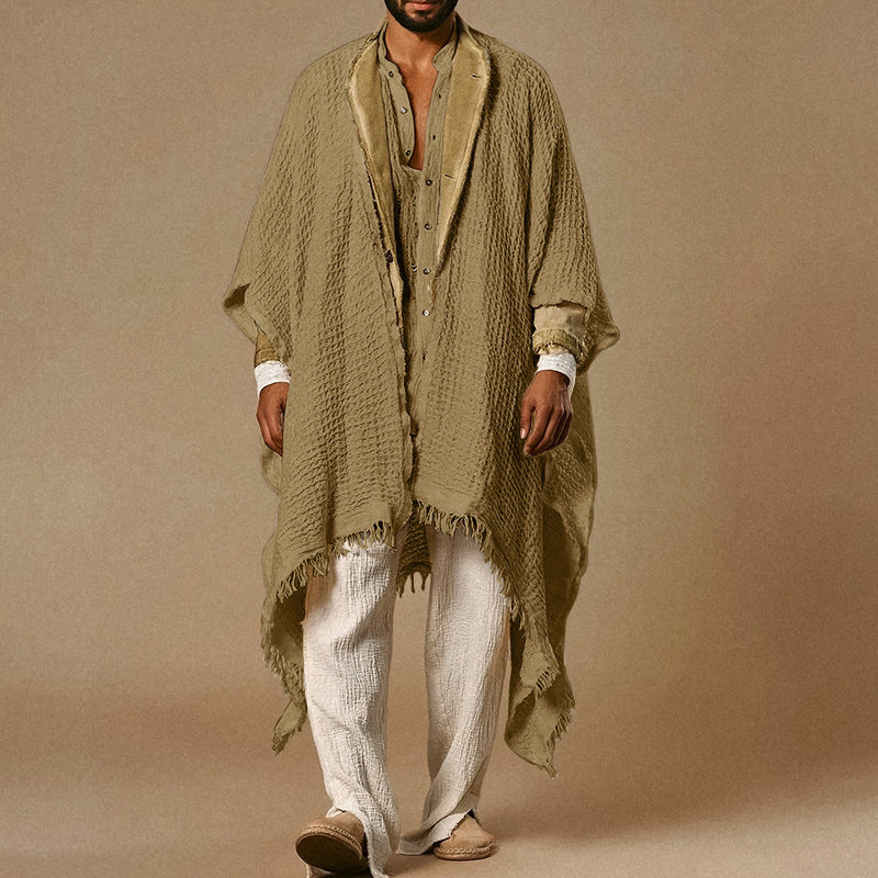 Manteau avec penderie en forme de cape