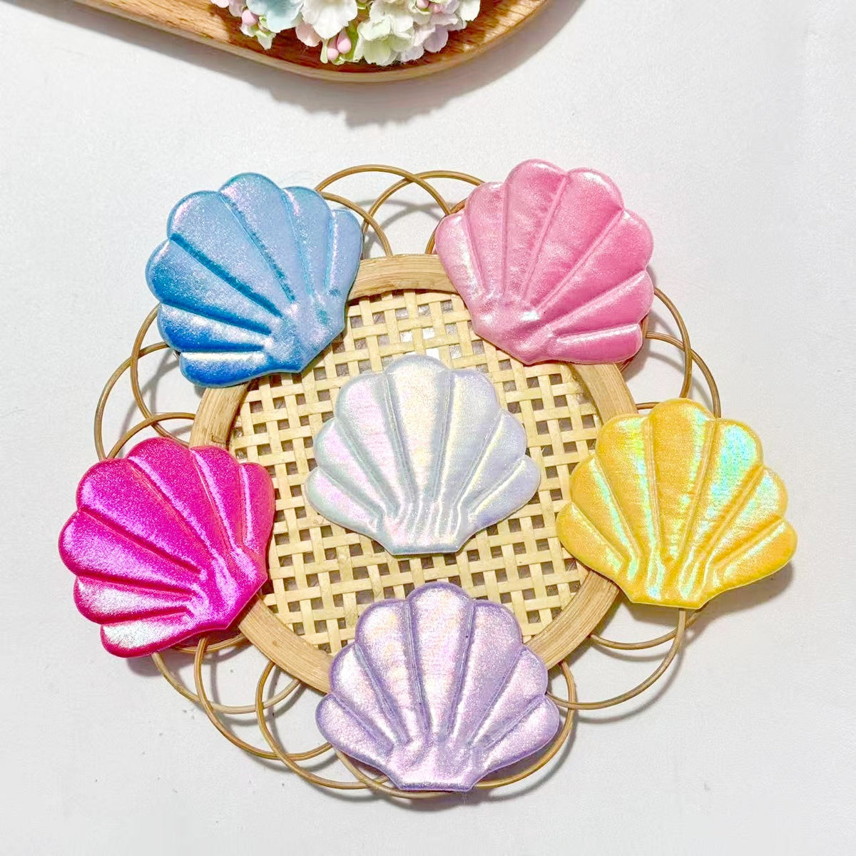 Accessoires pour coquilles perlescentes et méandres marines