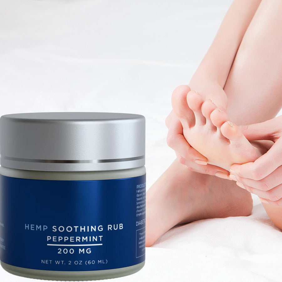 Crème de massage apaisante non grasse et douce sur le corps
