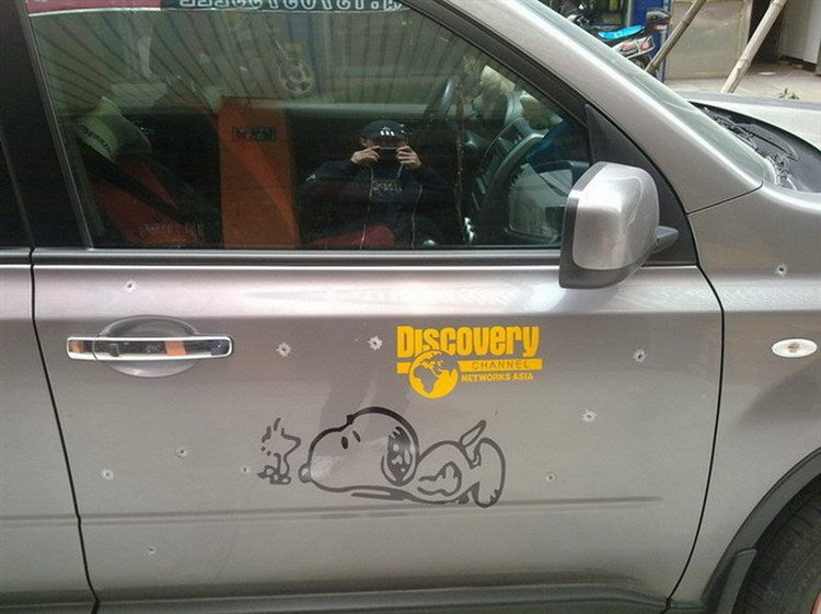 Sticker de voiture à trou de balle simulé de grande taille