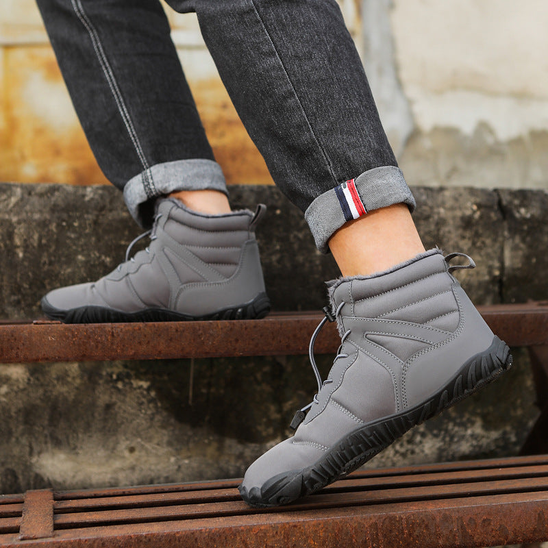 Chaussures de randonnée doublées de polaires en couple