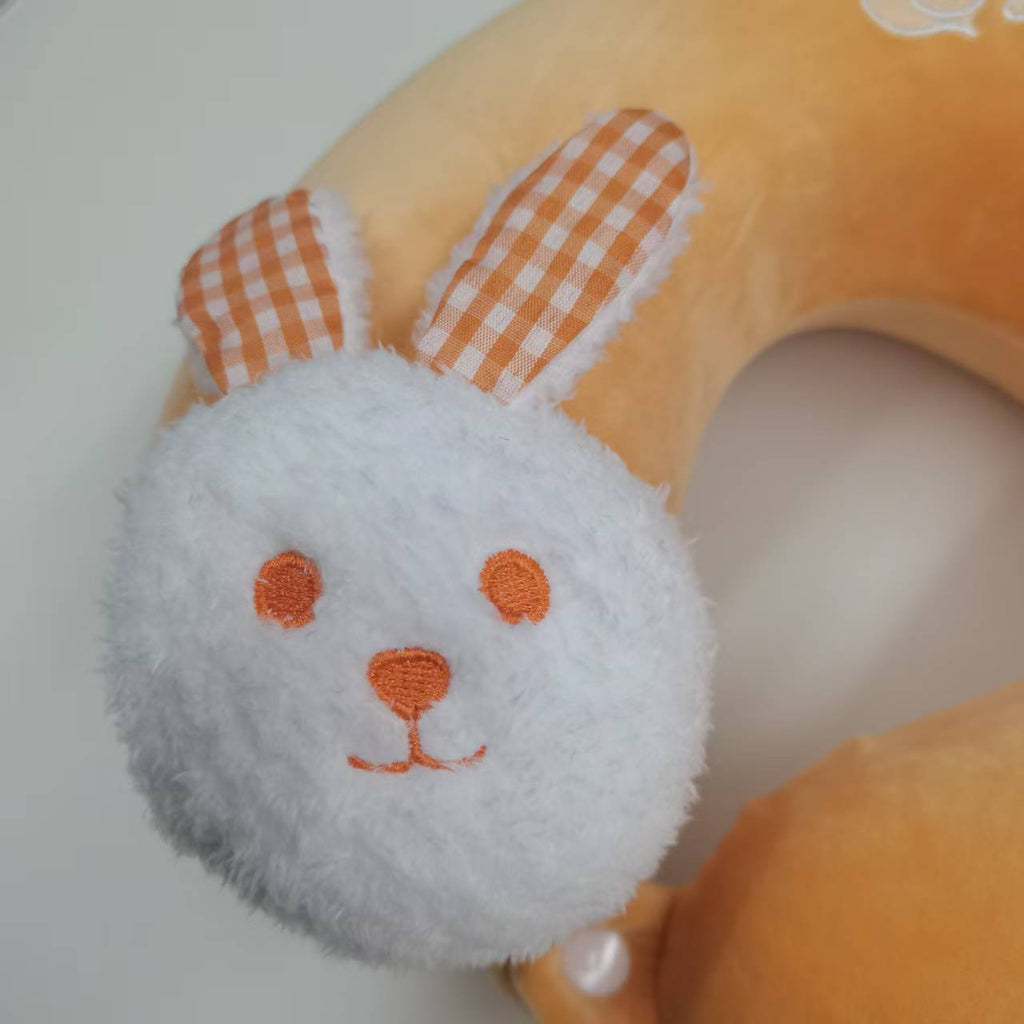 Oreiller mignon en lapin plat