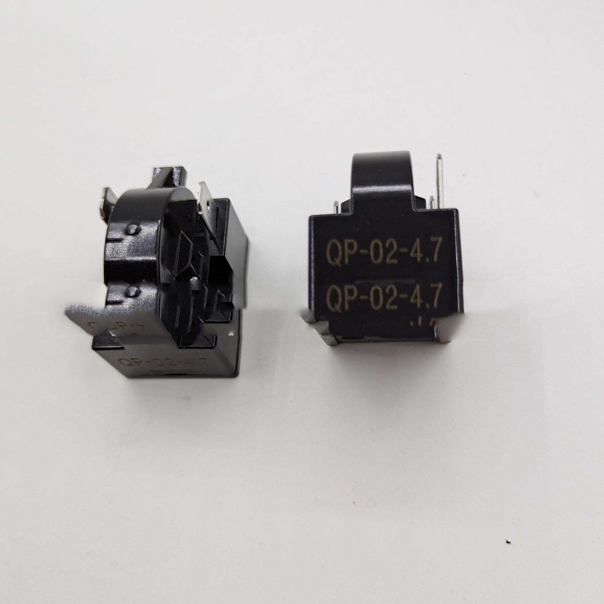 Réfrigérateur Démarreur PTC QP-02-4.7 Triangle