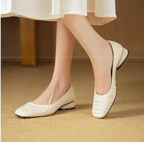 Chaussure en cuir doux de style français