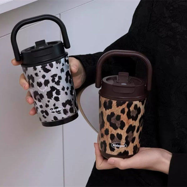Coupe à café en paille Grande apparence Portable à main bouteille d'eau élégante